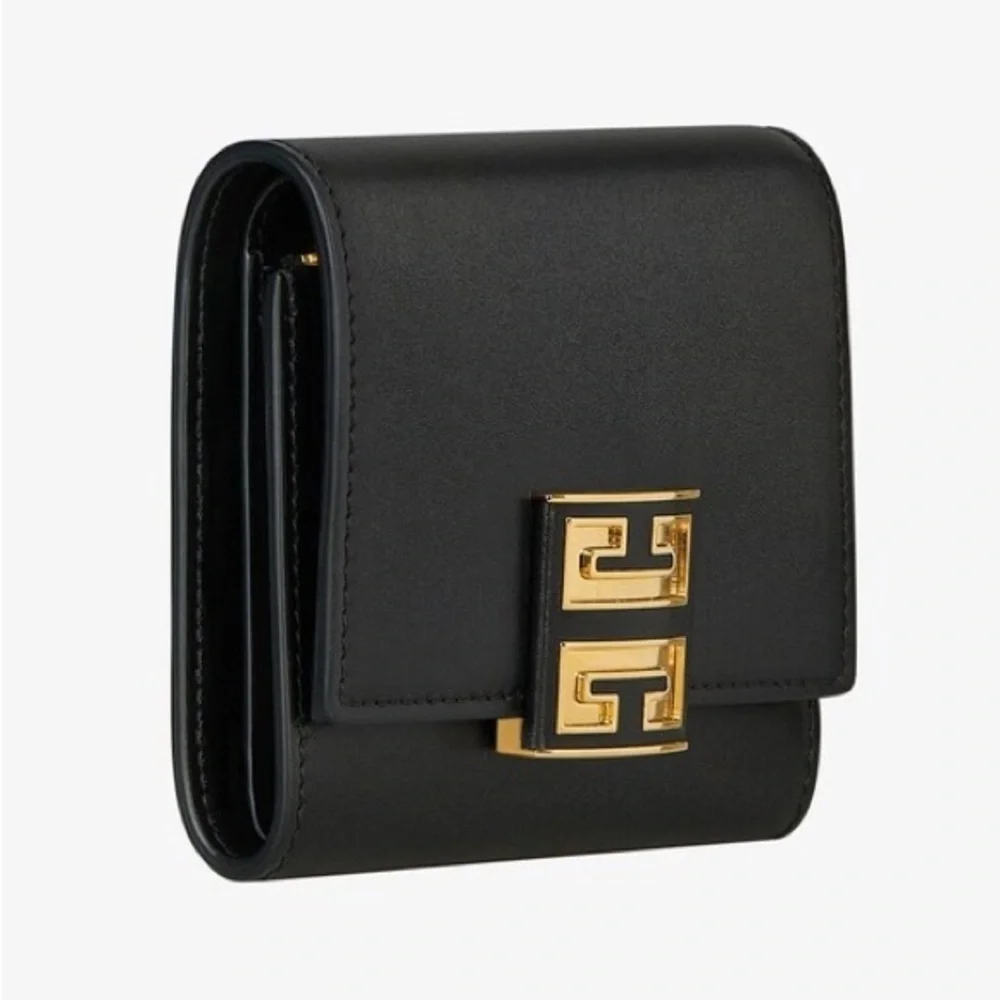 New Givenchy 4G Wallet in Black Leather Compact Trifold